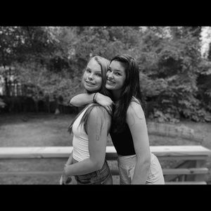 Meet your Posher, Caroline